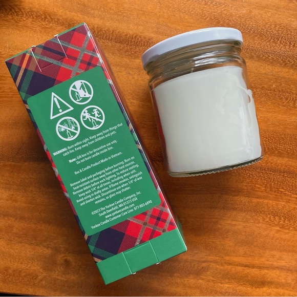 WoodWick, Yankee Candle & FMSC Candle Bundle - Picture 5 of 8